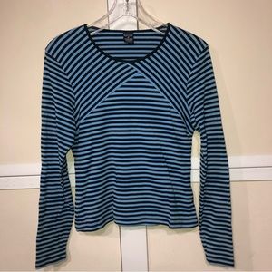 #1246 Nautica jeans Co. Long sleeves neck TShirt Med